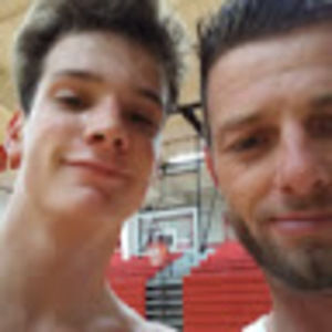 Meet your Posher, Derek